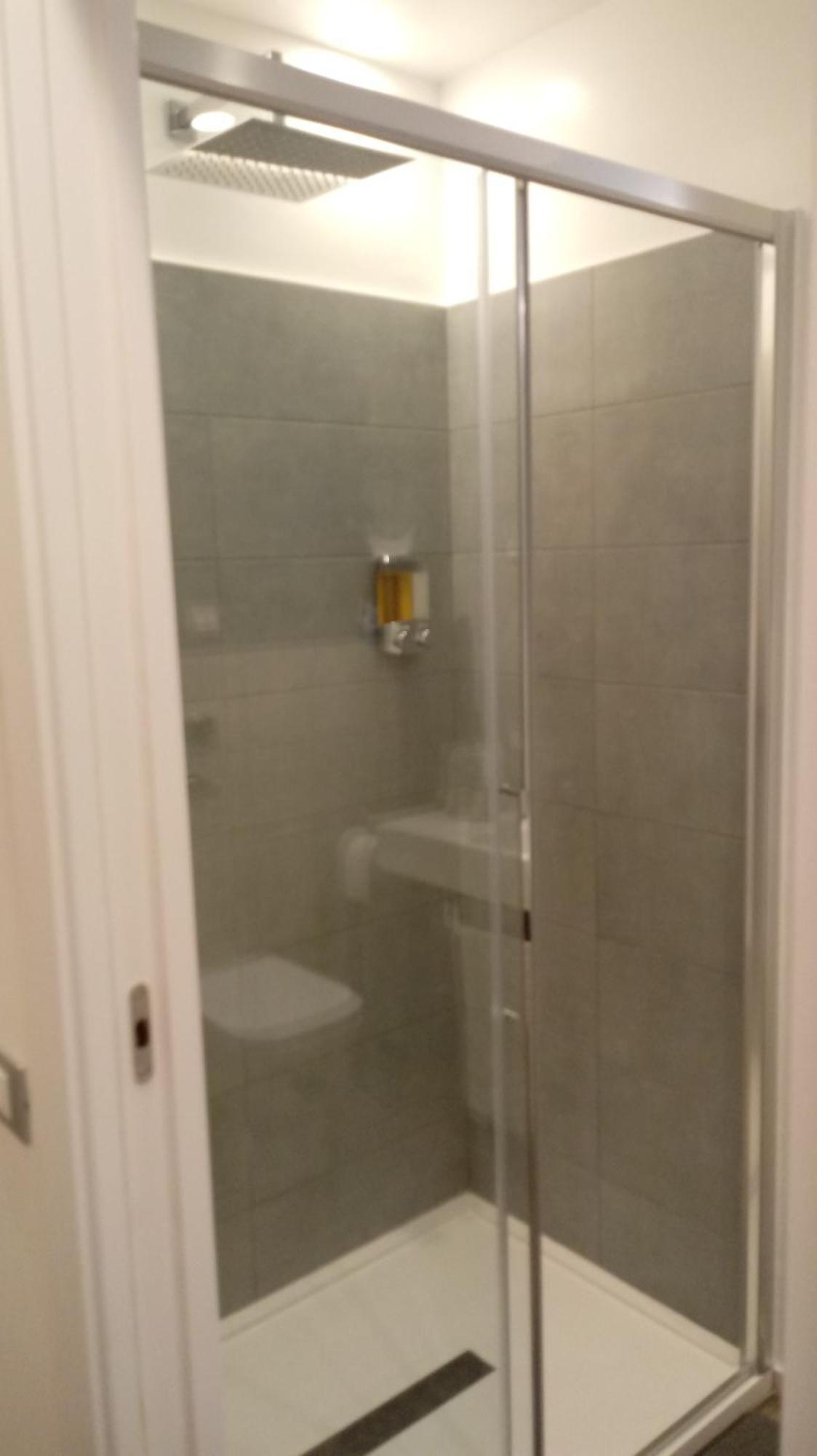 Travel House Hotell La Spezia Eksteriør bilde